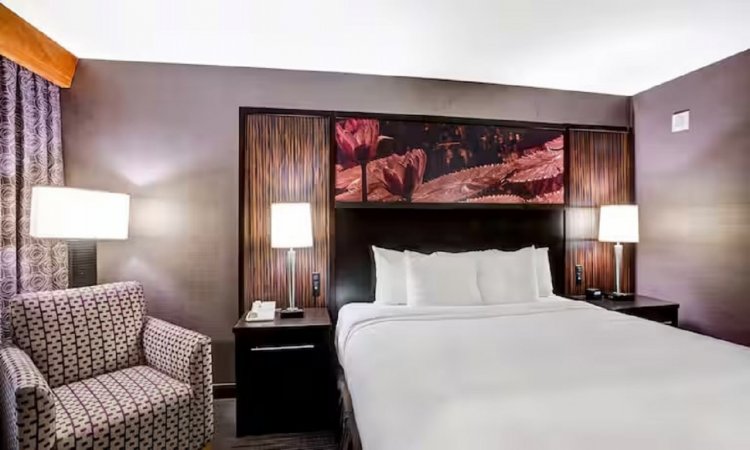 DoubleTree Downtown Wilmington Hotel