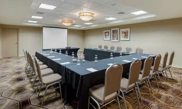 DoubleTree Downtown Wilmington Hotel