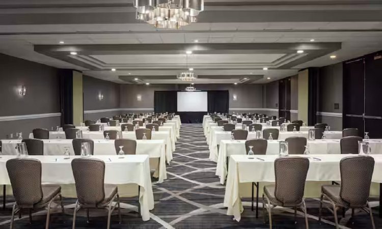 DoubleTree by Hilton Cherry Hill